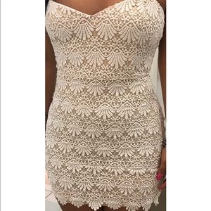 ✨Boho white mini dress✨